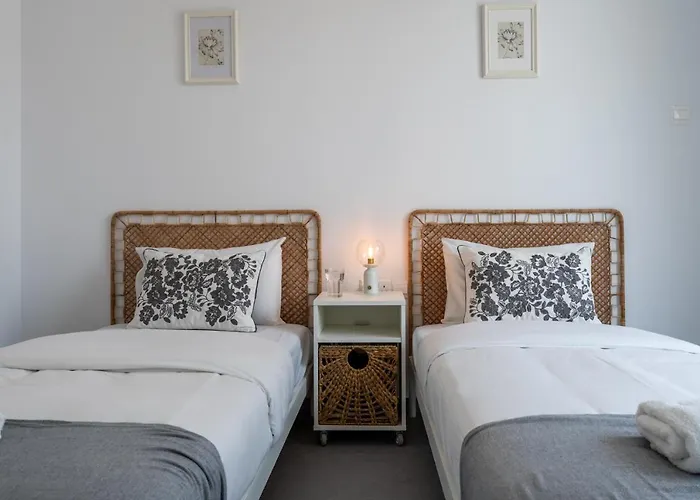 Flora's 3-br Retreat & Private Pool In Protaras Villa *