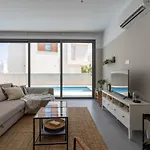Flora's 3-br Retreat & Private Pool In Protaras * Paralimni