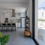 Flora's 3-br Retreat & Private Pool In Protaras *