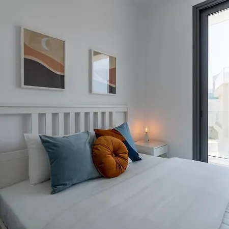 Flora's 3-br Retreat & Private Pool In Protaras *