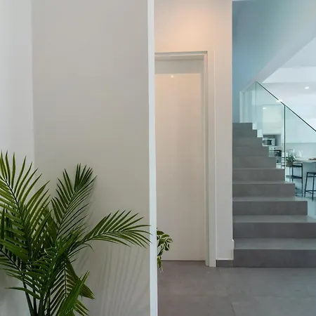 Вилла Flora's 3-br Retreat & Private Pool In Protaras