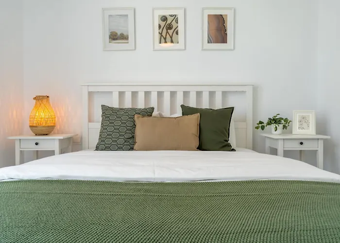 Flora's 3-br Retreat & Private Pool In Protaras Vila